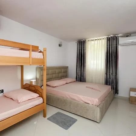 Guesthouse Berati *